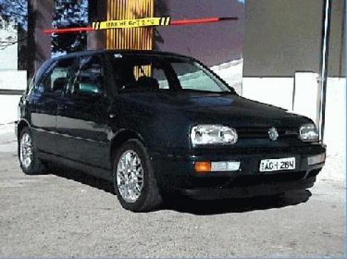 Used VOLKSWAGEN GOLF VR6 for sale with Powerful 28V6 in a small body 22950