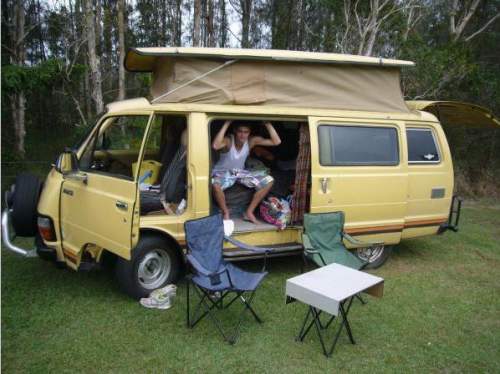 Used TOYOTA HIACE CAMPERVAN MOD) Specs