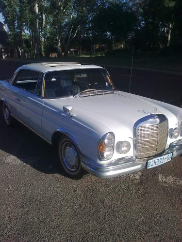 Used MERCEDES 280SE Coupe 280 SE for sale with Car is located in South 