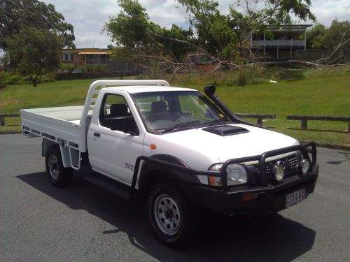 Used nissan queensland #1